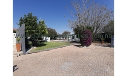Tsumeb - Well known Copper Guesthouse & 2 Family Houses